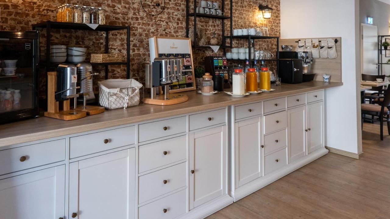 Hotel Am Uenglinger Tor Стендал Екстериор снимка