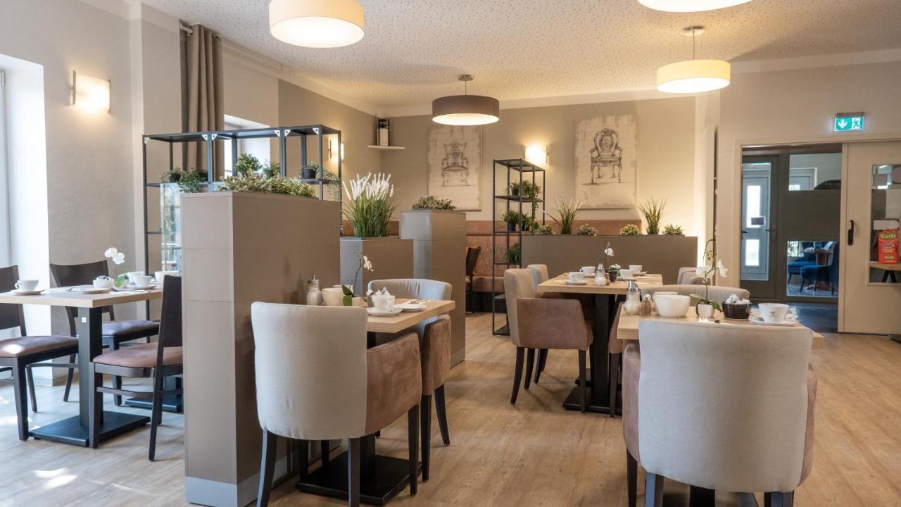 Hotel Am Uenglinger Tor Стендал Екстериор снимка