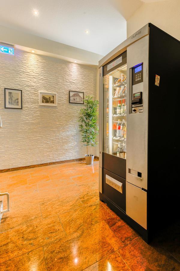 Hotel Am Uenglinger Tor Стендал Екстериор снимка